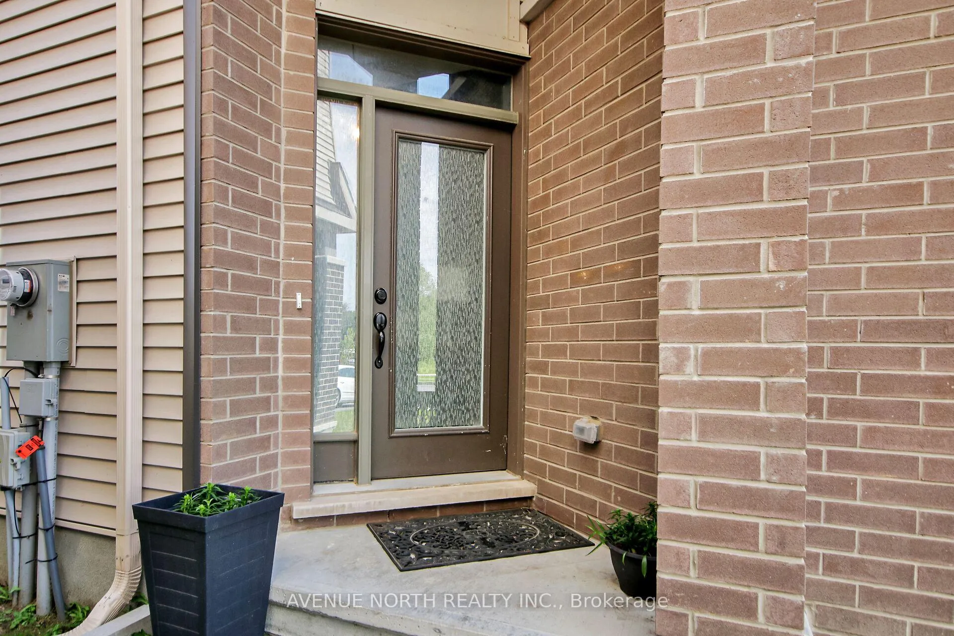 Photo 3 of 4772 Abbott Street, Ottawa, Kanata - Emerald Meadows/Trailwest — HOMEH