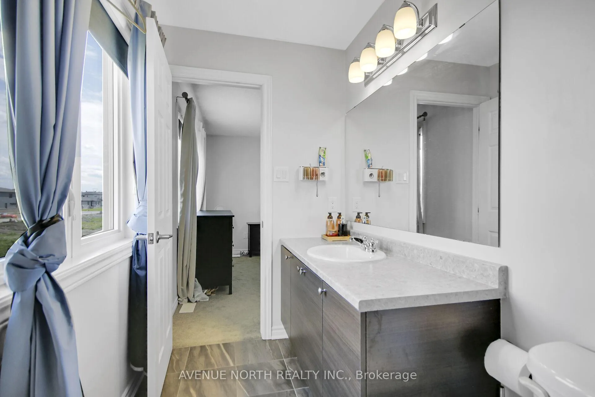 Photo 39 of 4772 Abbott Street, Ottawa, Kanata - Emerald Meadows/Trailwest — HOMEH
