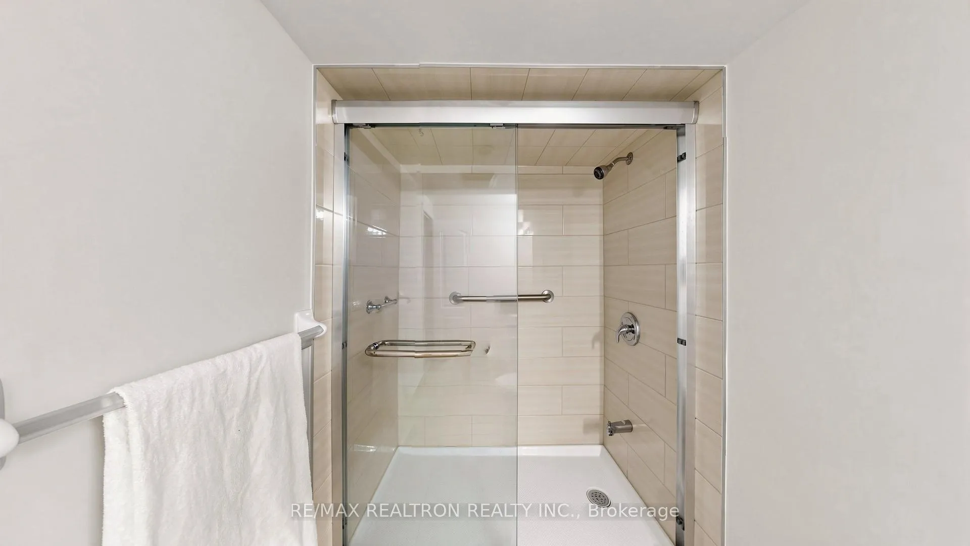 Photo 45 of 46 Gardenia Crescent, Markham, Cachet — HOMEH