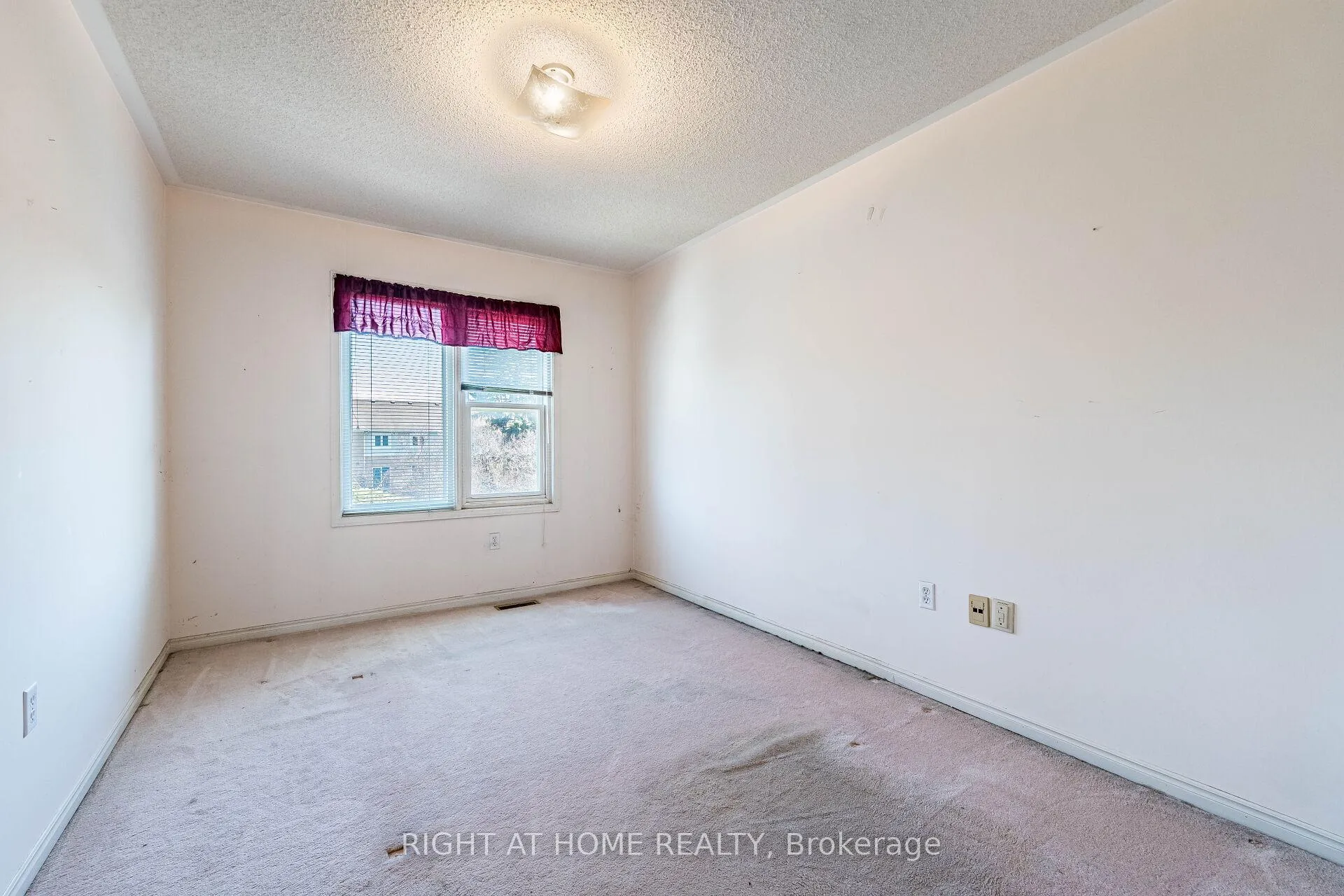 Photo 19 of 9 Woodstream Avenue, Brampton, Sandringham-Wellington — HOMEH