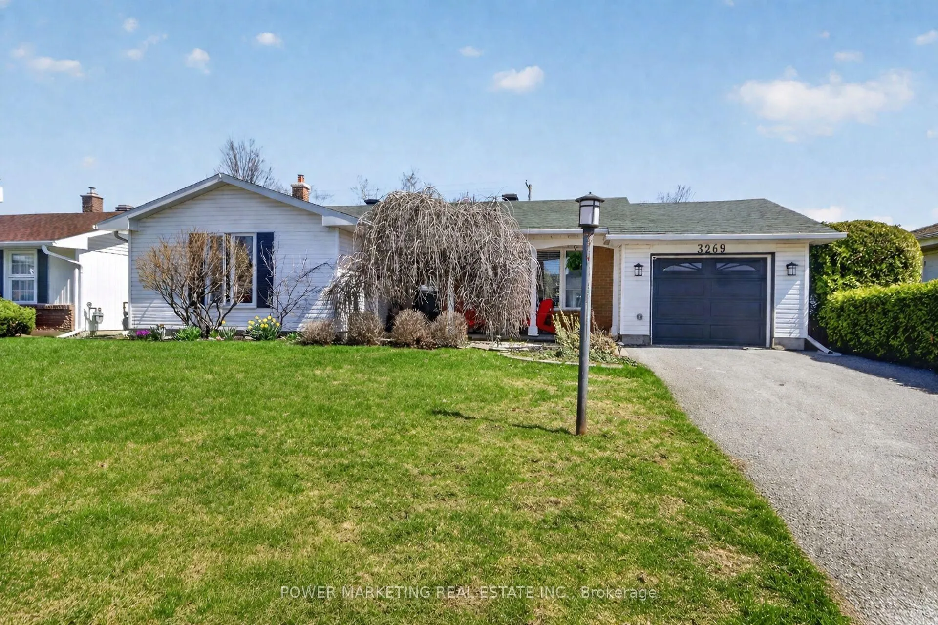 Photo 1 of 3269 Clearwater Crescent, Ottawa, South Keys — HOMEH