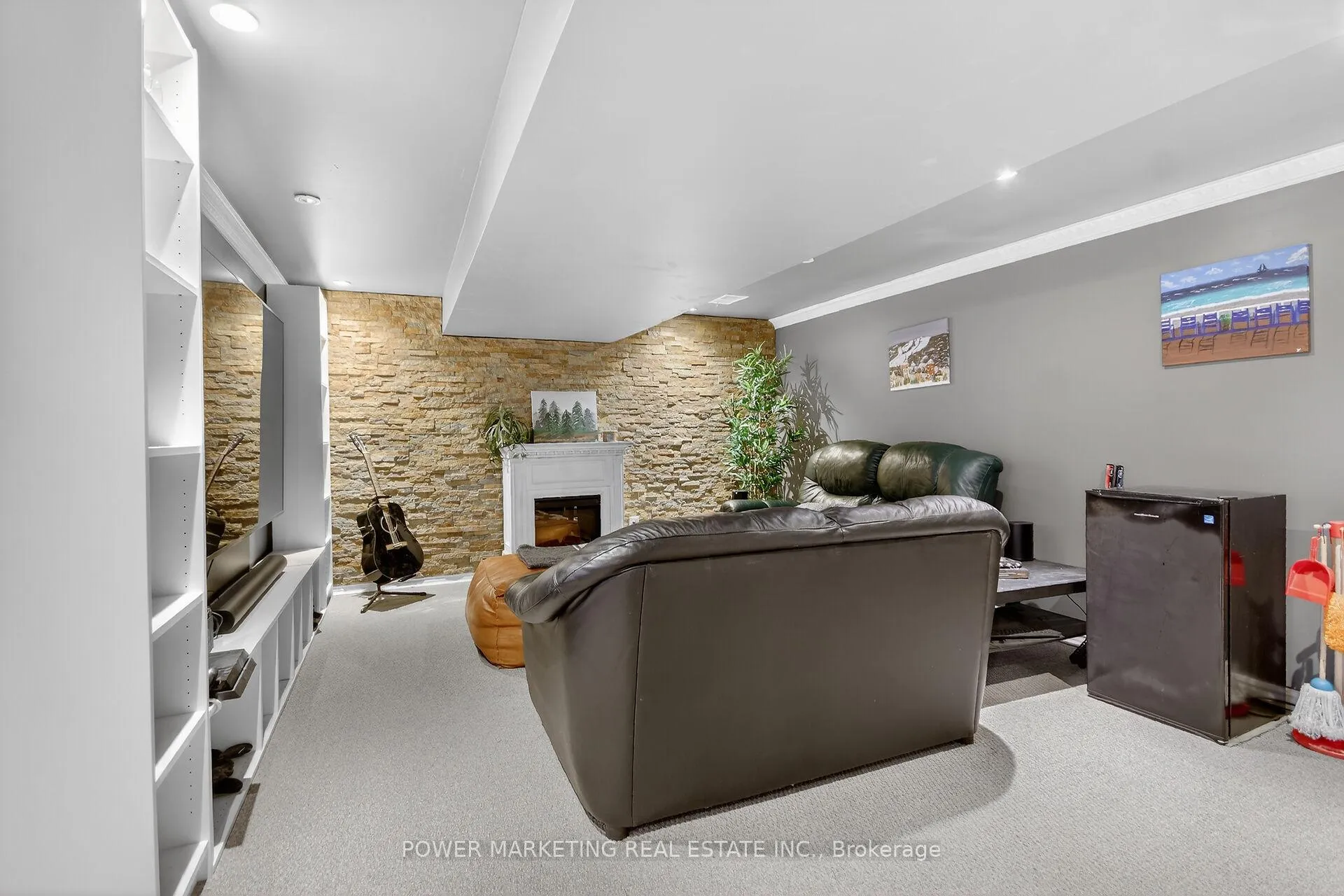 Photo 32 of 3269 Clearwater Crescent, Ottawa, South Keys — HOMEH