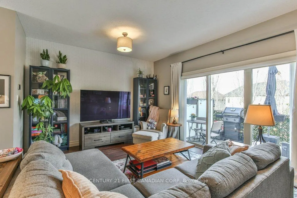 Photo 15 of Unit 10, 1850 Beaverbrook Avenue, London, North M — HOMEH