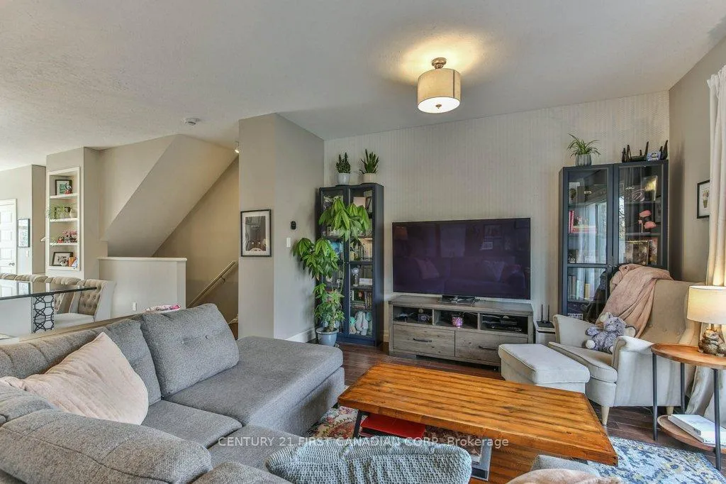 Photo 16 of Unit 10, 1850 Beaverbrook Avenue, London, North M — HOMEH