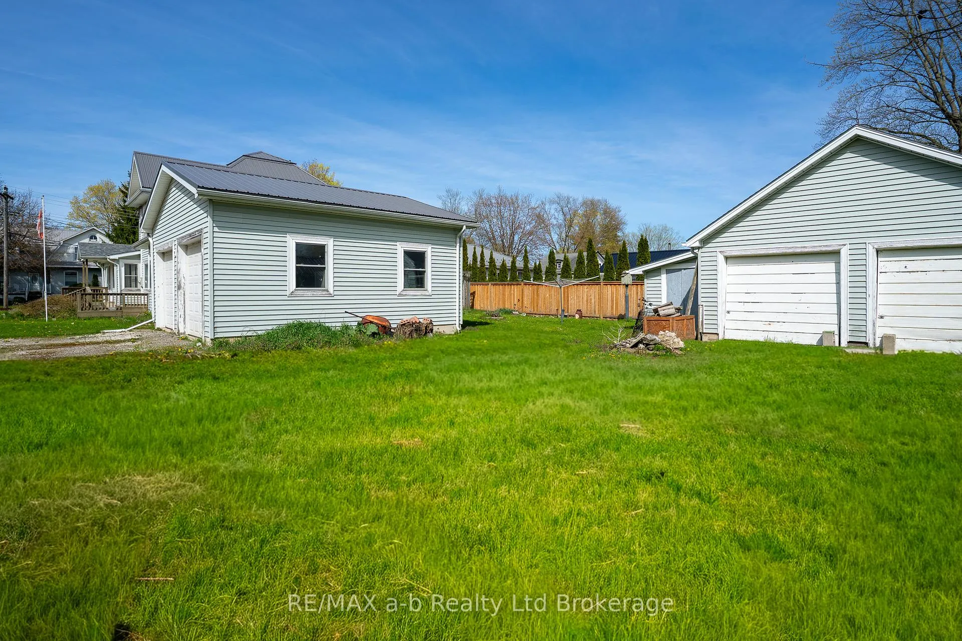 Photo 3 of 56381 Heritage Line, Bayham, Straffordville — HOMEH