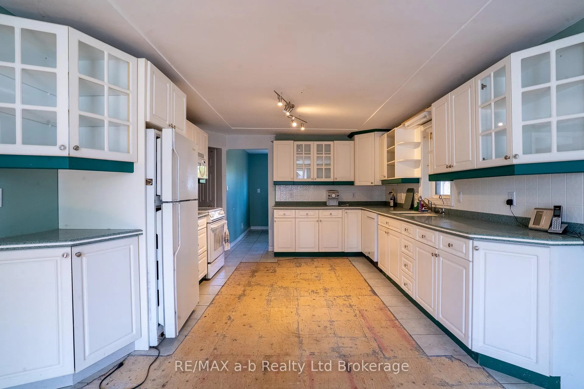 Photo 6 of 56381 Heritage Line, Bayham, Straffordville — HOMEH