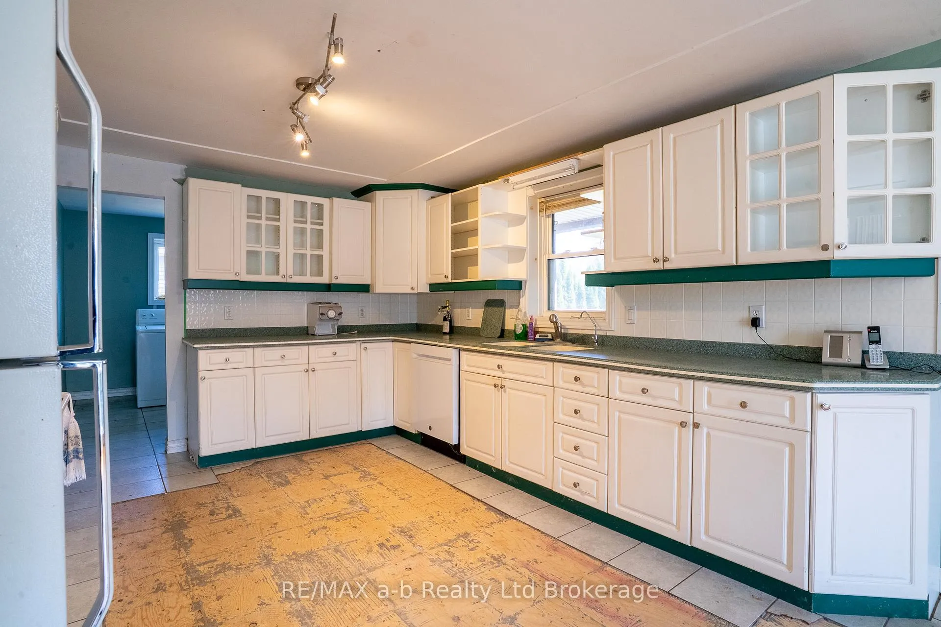 Photo 7 of 56381 Heritage Line, Bayham, Straffordville — HOMEH