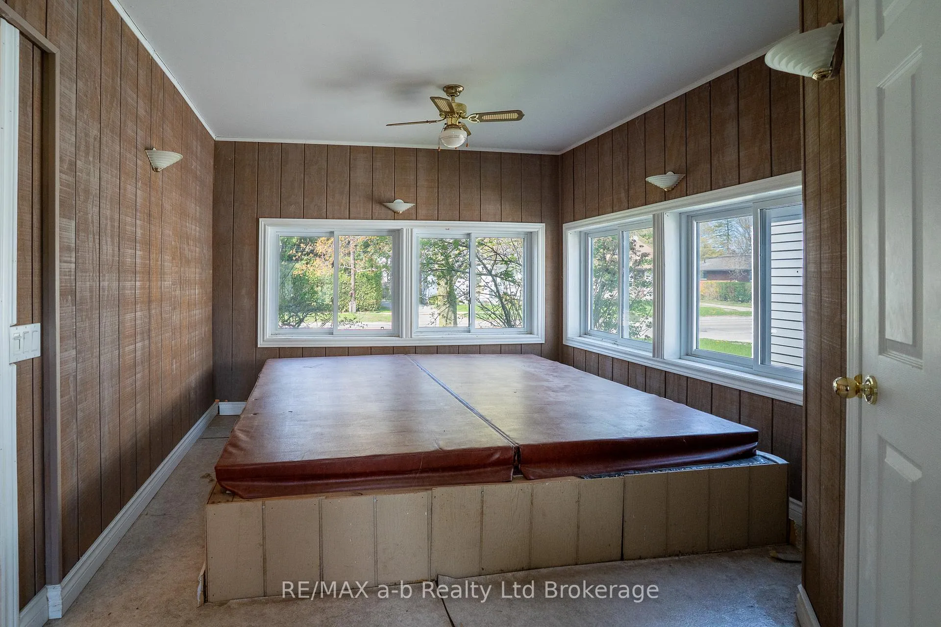 Photo 13 of 56381 Heritage Line, Bayham, Straffordville — HOMEH