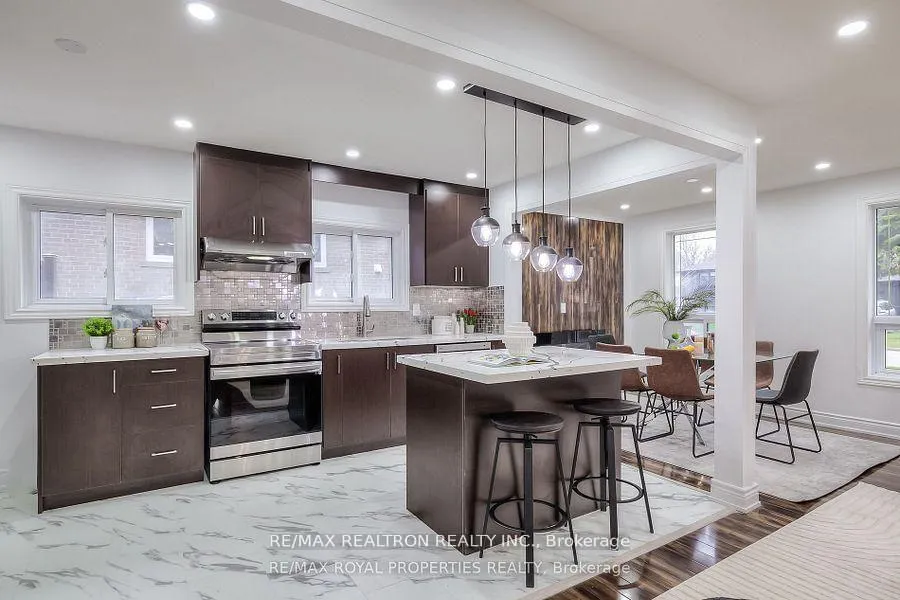 Photo 19 of 802 Modlin Road, Pickering, Bay Ridges — HOMEH