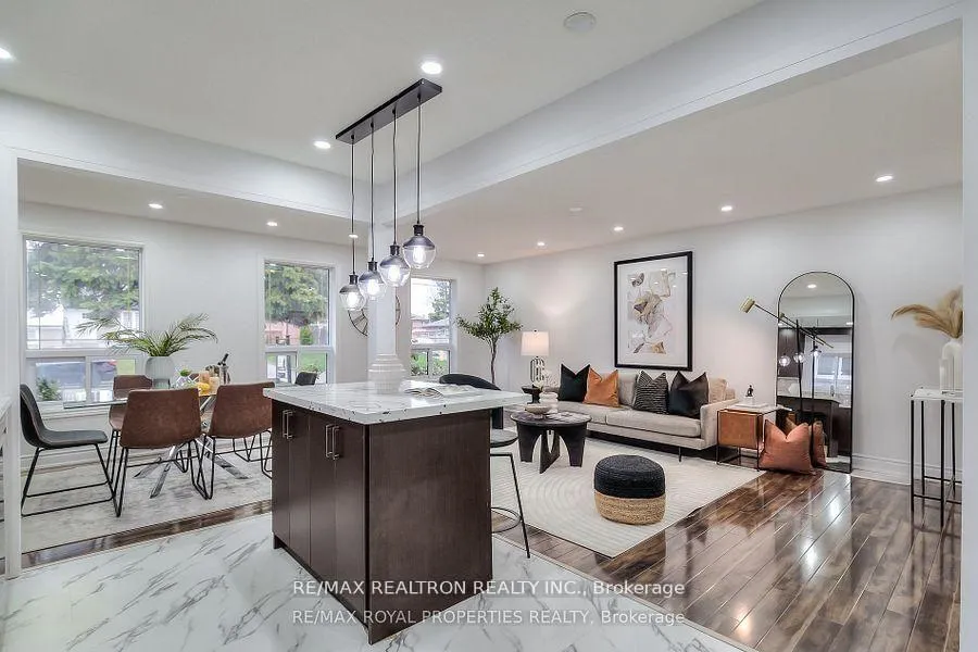Photo 23 of 802 Modlin Road, Pickering, Bay Ridges — HOMEH