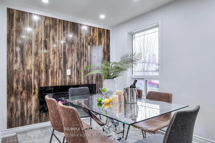 Photo 24 of 802 Modlin Road, Pickering, Bay Ridges — HOMEH