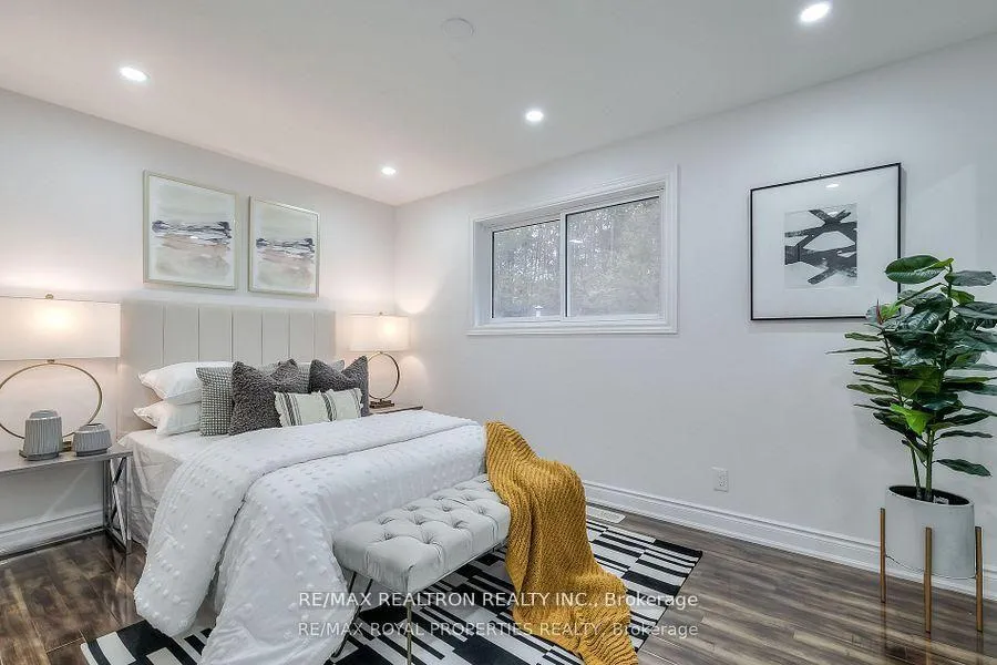 Photo 27 of 802 Modlin Road, Pickering, Bay Ridges — HOMEH