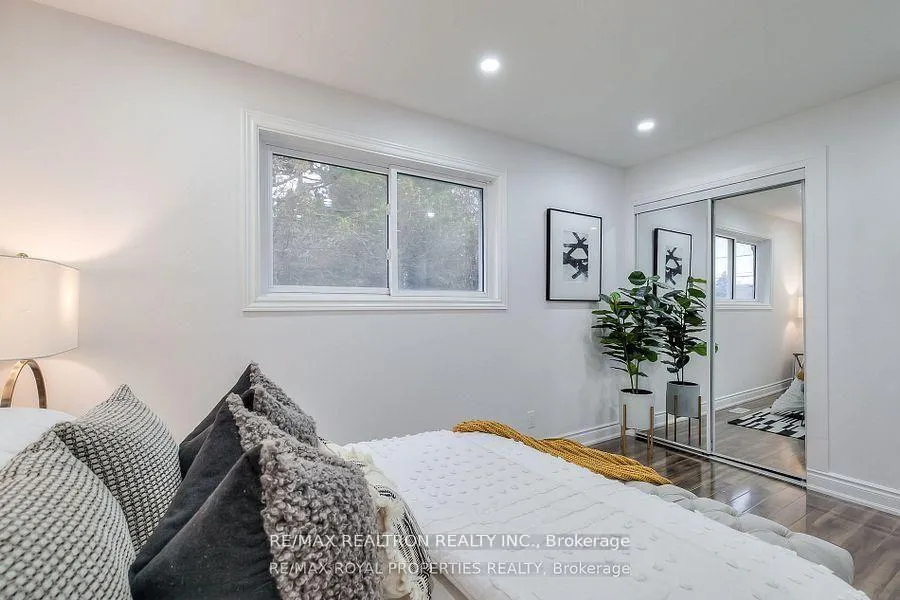 Photo 29 of 802 Modlin Road, Pickering, Bay Ridges — HOMEH