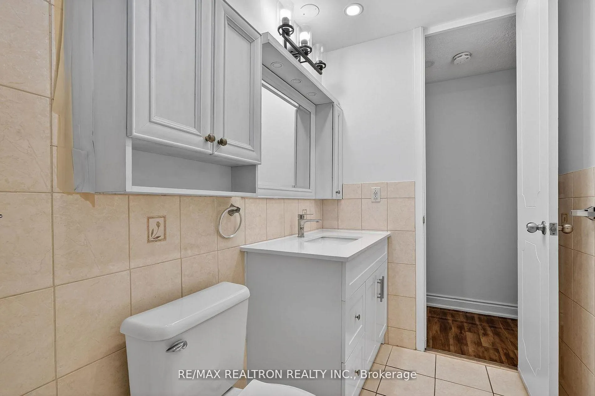 Photo 36 of 802 Modlin Road, Pickering, Bay Ridges — HOMEH