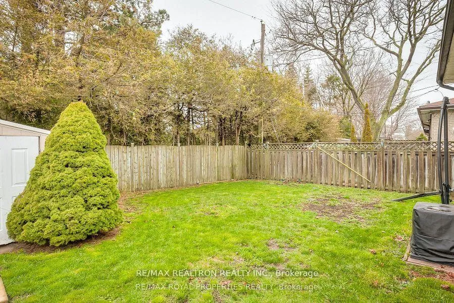 Photo 42 of 802 Modlin Road, Pickering, Bay Ridges — HOMEH