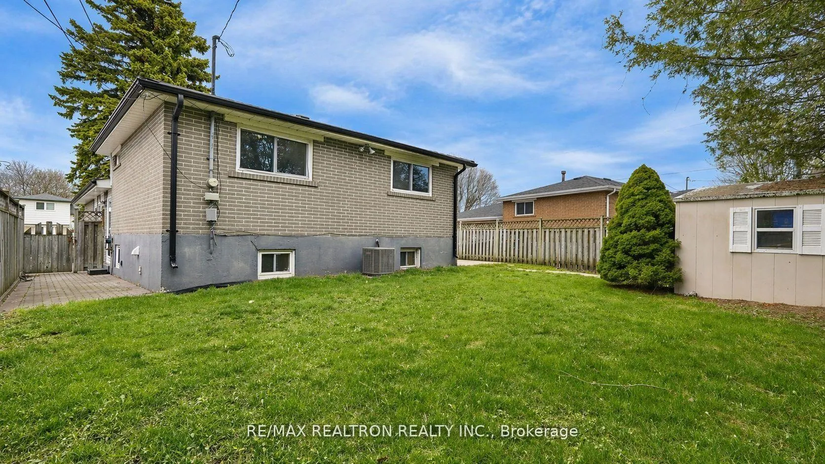 Photo 45 of 802 Modlin Road, Pickering, Bay Ridges — HOMEH