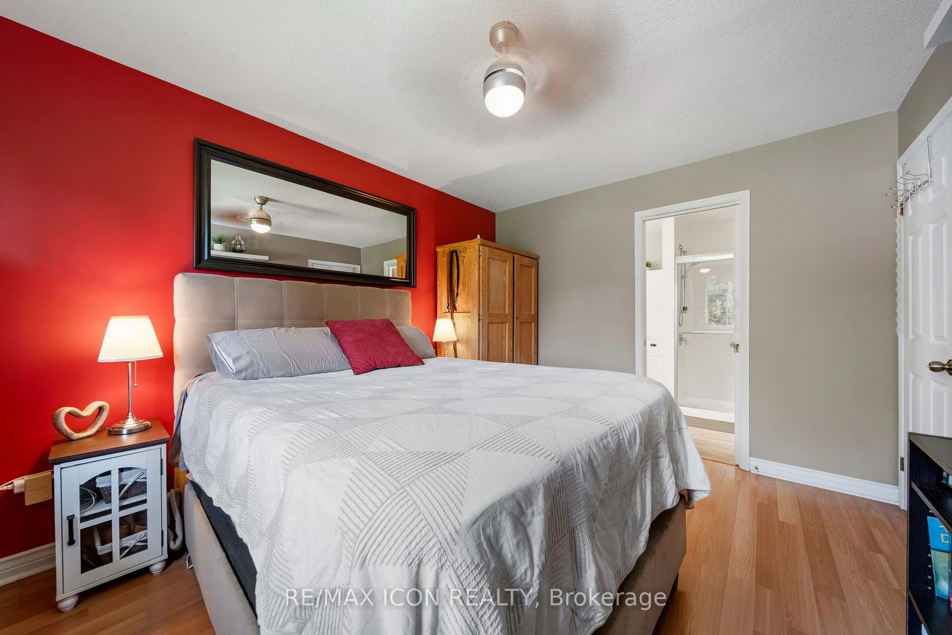 Photo 10 of 61 Carleton Court, Thames Centre, Dorchester — HOMEH