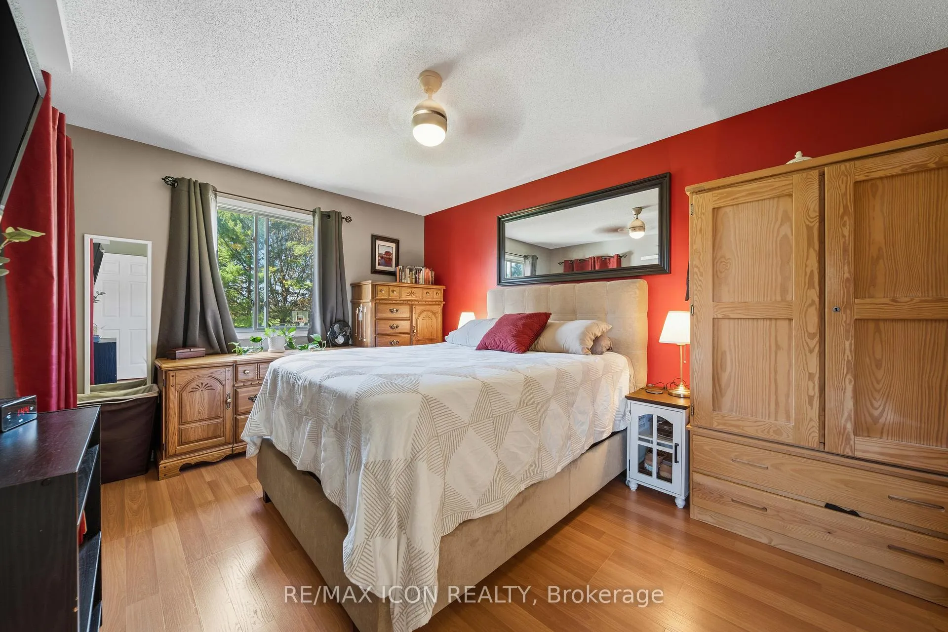 Photo 11 of 61 Carleton Court, Thames Centre, Dorchester — HOMEH