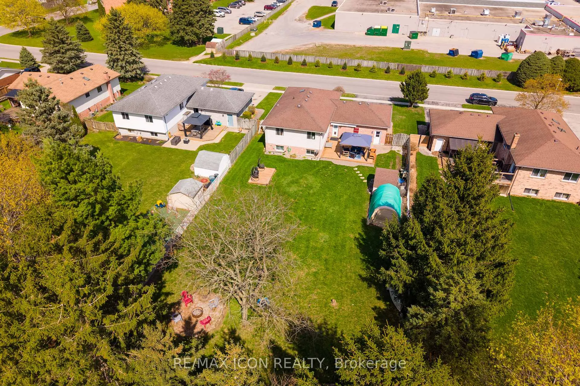 Photo 29 of 61 Carleton Court, Thames Centre, Dorchester — HOMEH