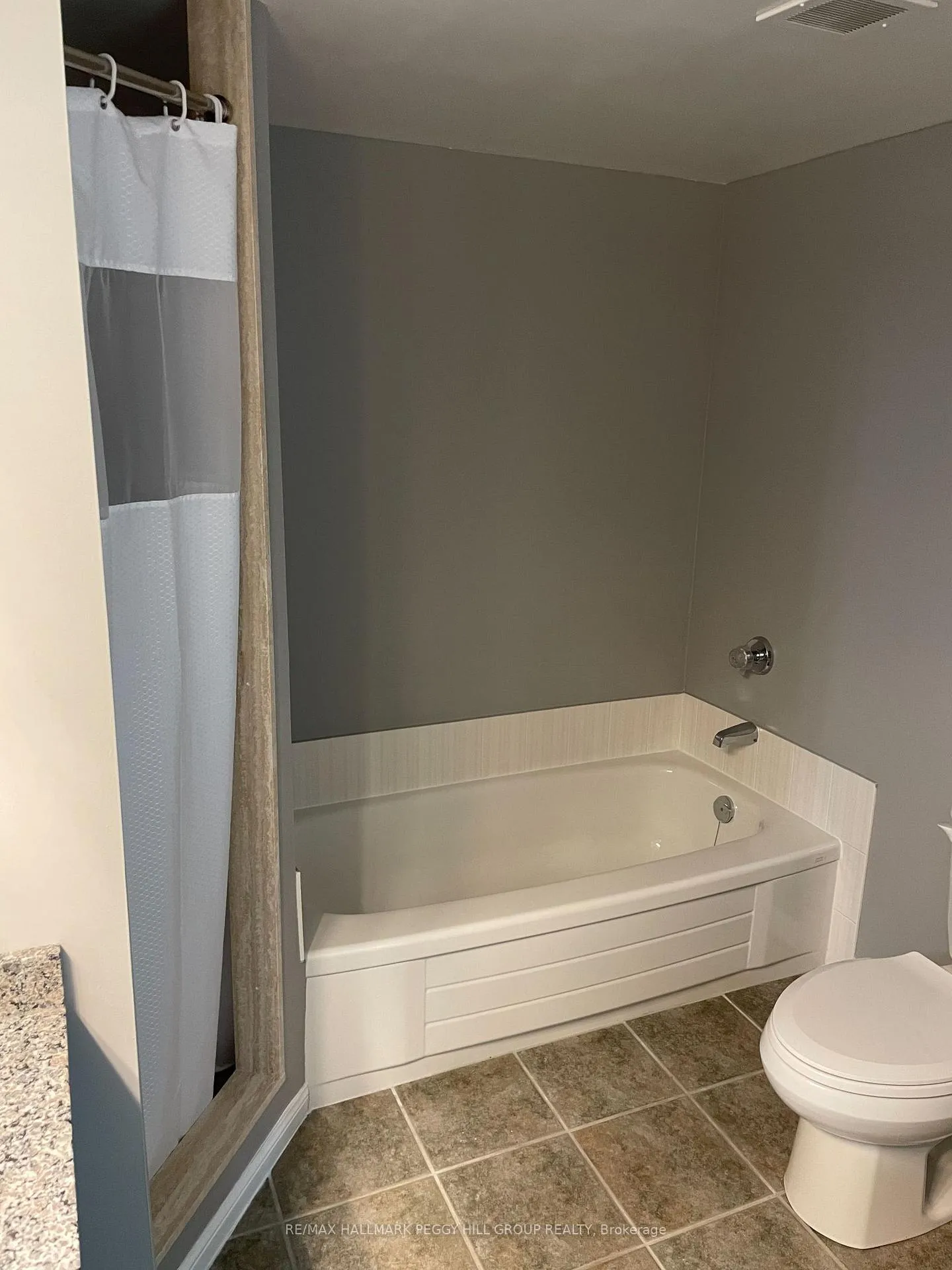 Photo 9 of Unit 508, 75 Ellen Street, Barrie, City Centre — HOMEH
