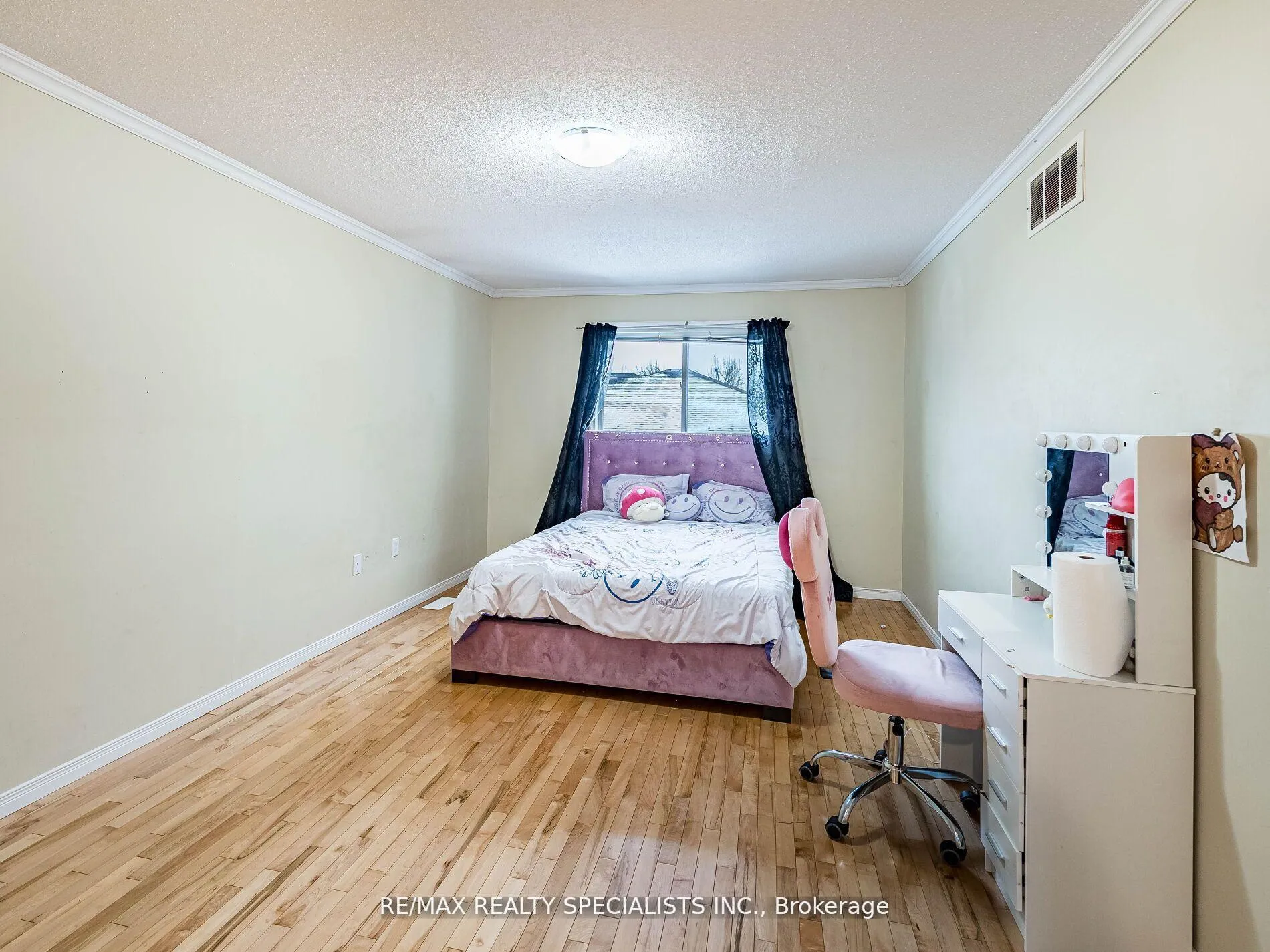 Photo 22 of 2 Robespierre Court, Hamilton, Crerar — HOMEH