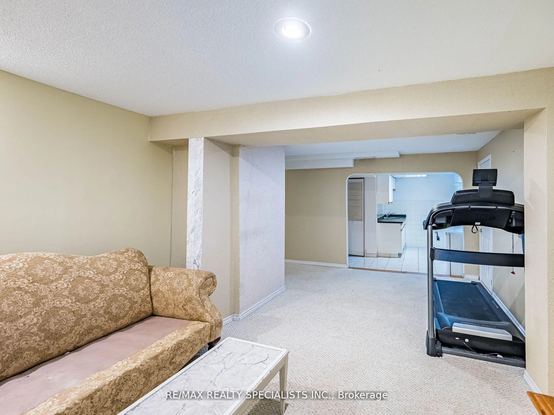 Photo 35 of 2 Robespierre Court, Hamilton, Crerar — HOMEH