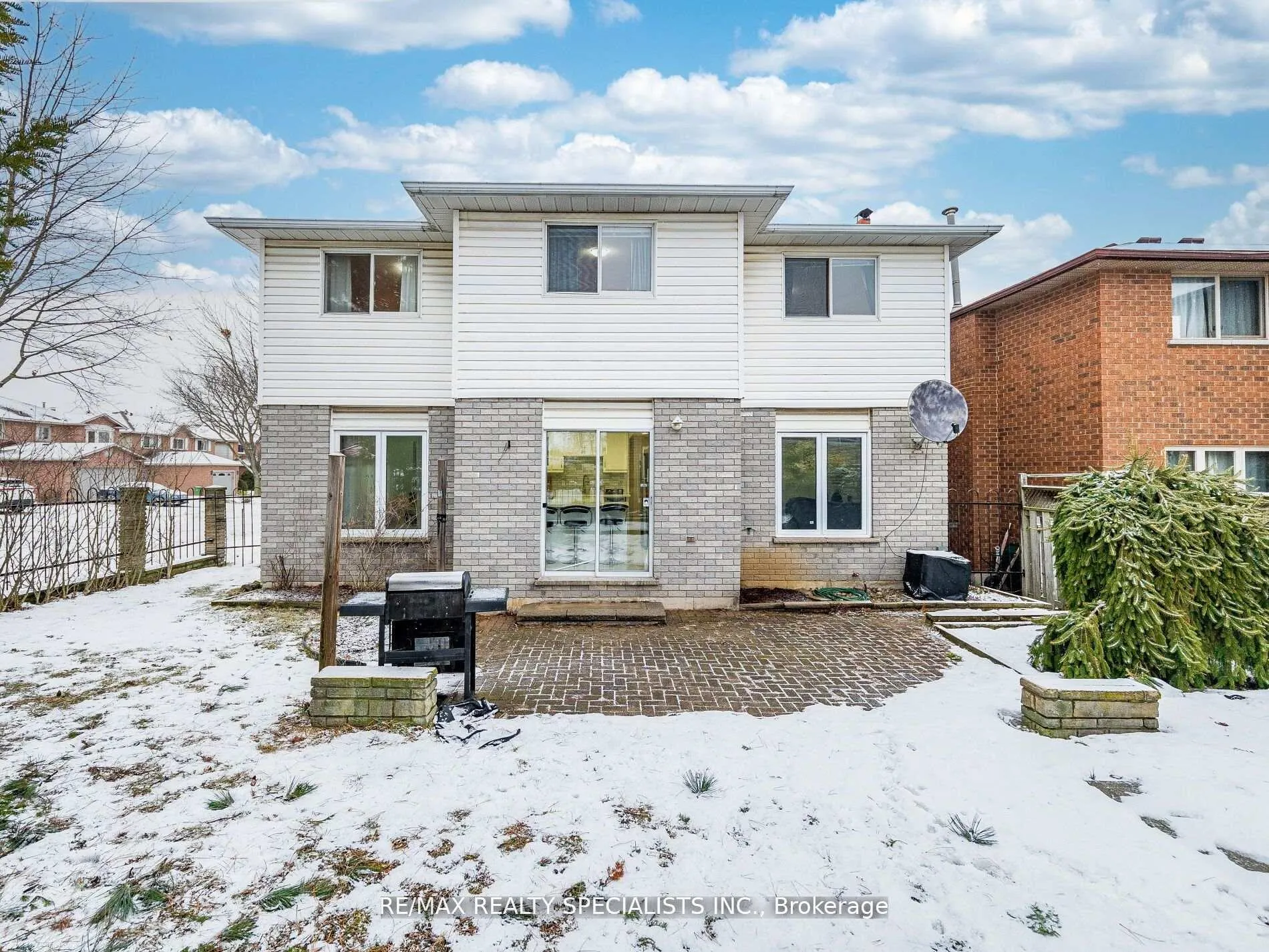 Photo 42 of 2 Robespierre Court, Hamilton, Crerar — HOMEH