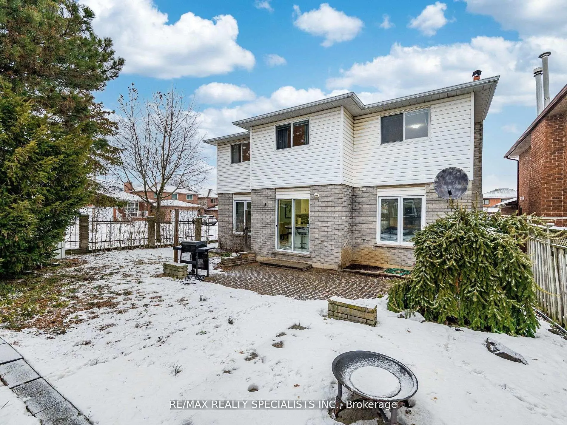 Photo 43 of 2 Robespierre Court, Hamilton, Crerar — HOMEH