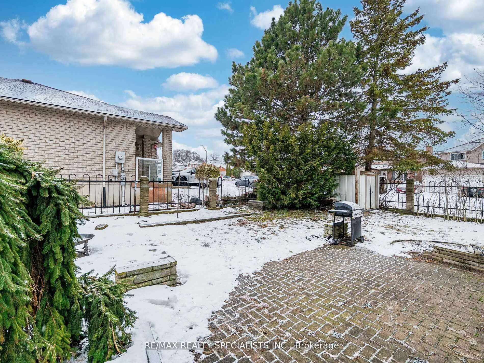 Photo 44 of 2 Robespierre Court, Hamilton, Crerar — HOMEH