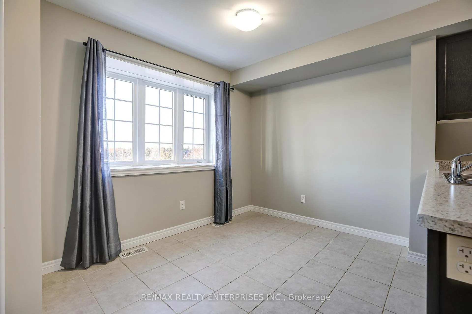 Photo 6 of Unit 2B, 85 Mullin Drive, Guelph, Victoria North — HOMEH