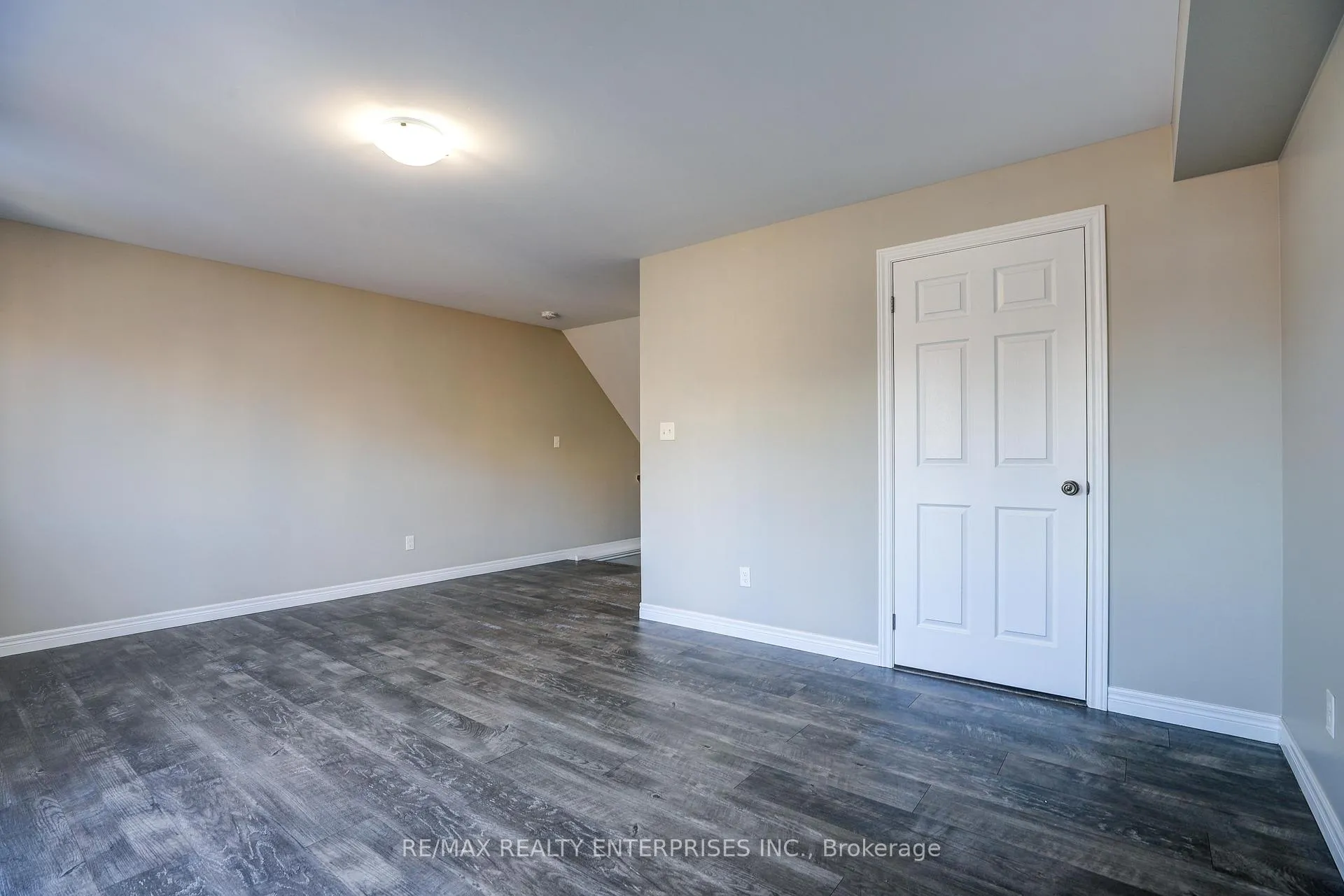 Photo 17 of Unit 2B, 85 Mullin Drive, Guelph, Victoria North — HOMEH