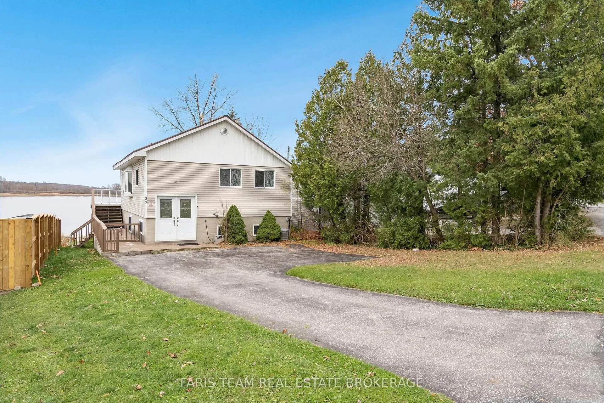 Photo 2 of 122 Mitchells Beach Road, Tay, Victoria Harbour — HOMEH