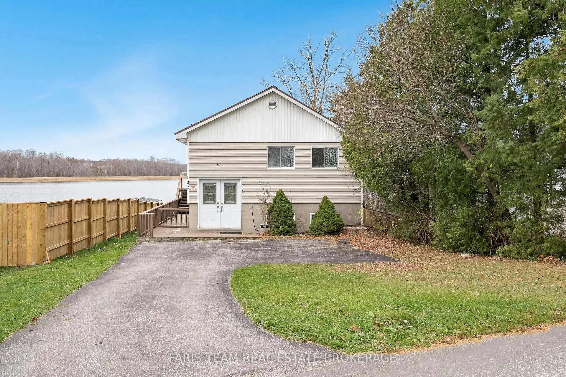 Photo 3 of 122 Mitchells Beach Road, Tay, Victoria Harbour — HOMEH