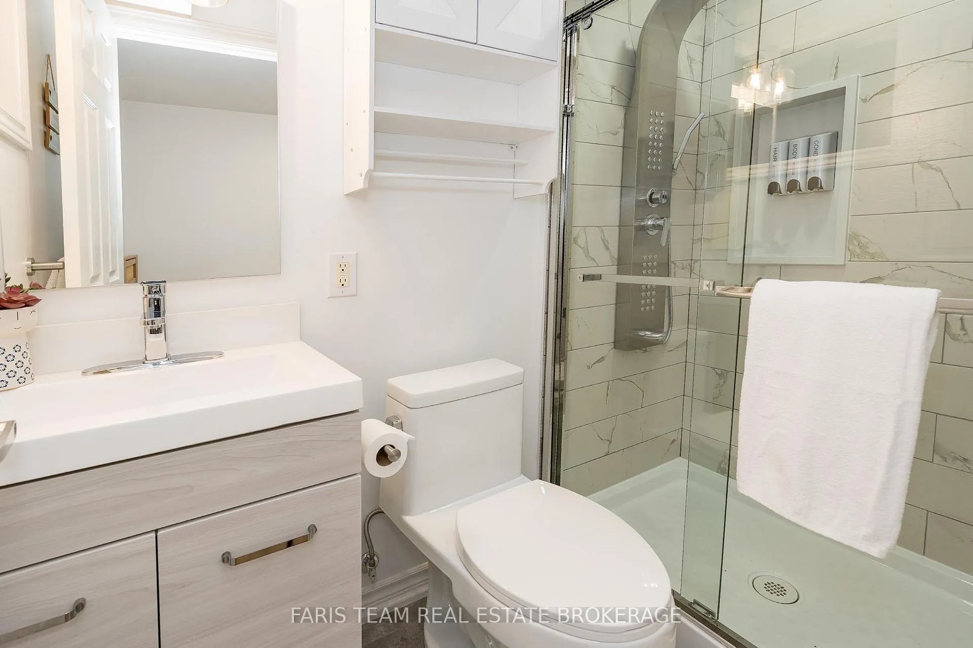 Photo 19 of 122 Mitchells Beach Road, Tay, Victoria Harbour — HOMEH