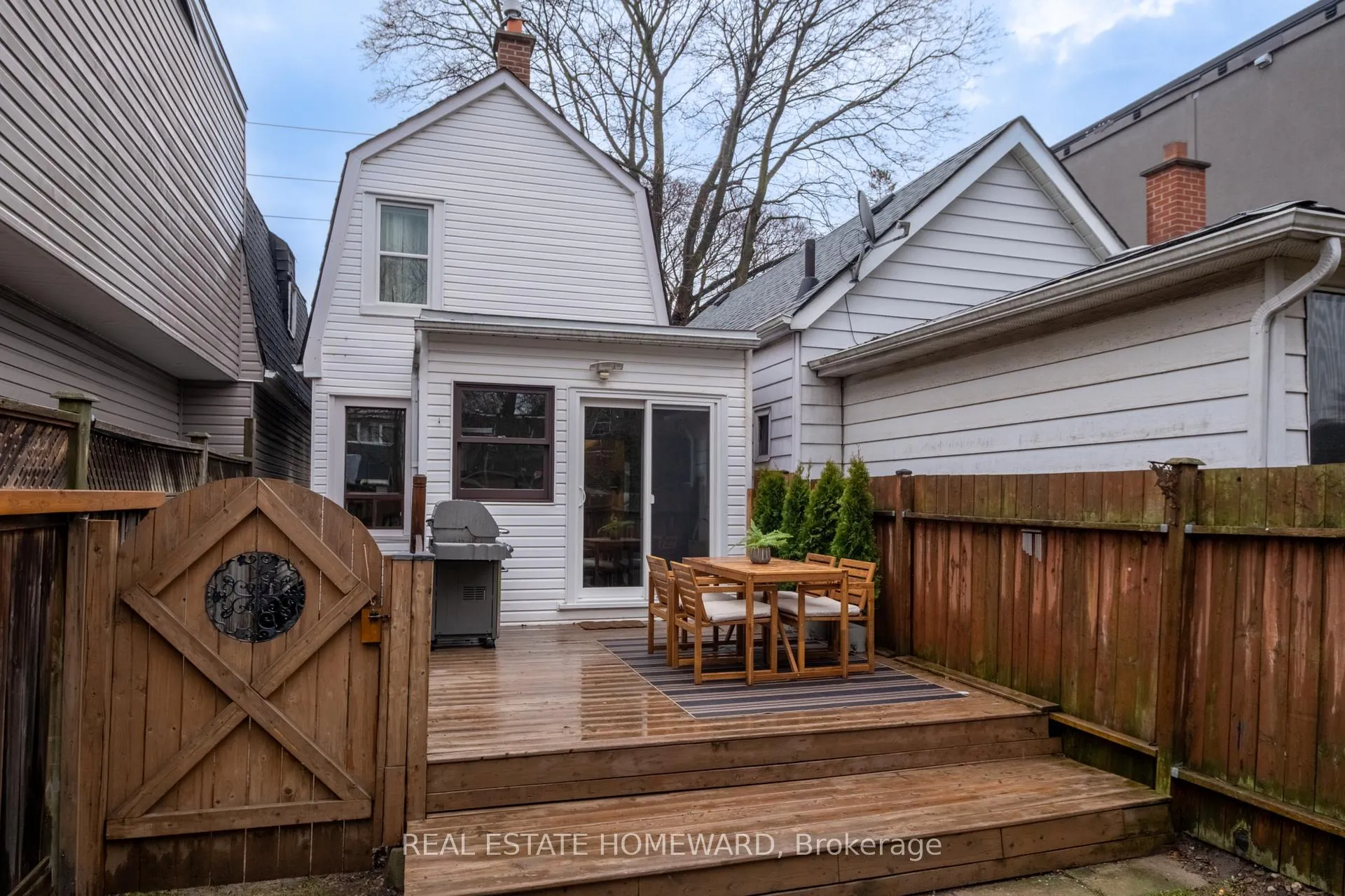 Photo 32 of 146 Gledhill Avenue, Toronto, Woodbine-Lumsden — HOMEH