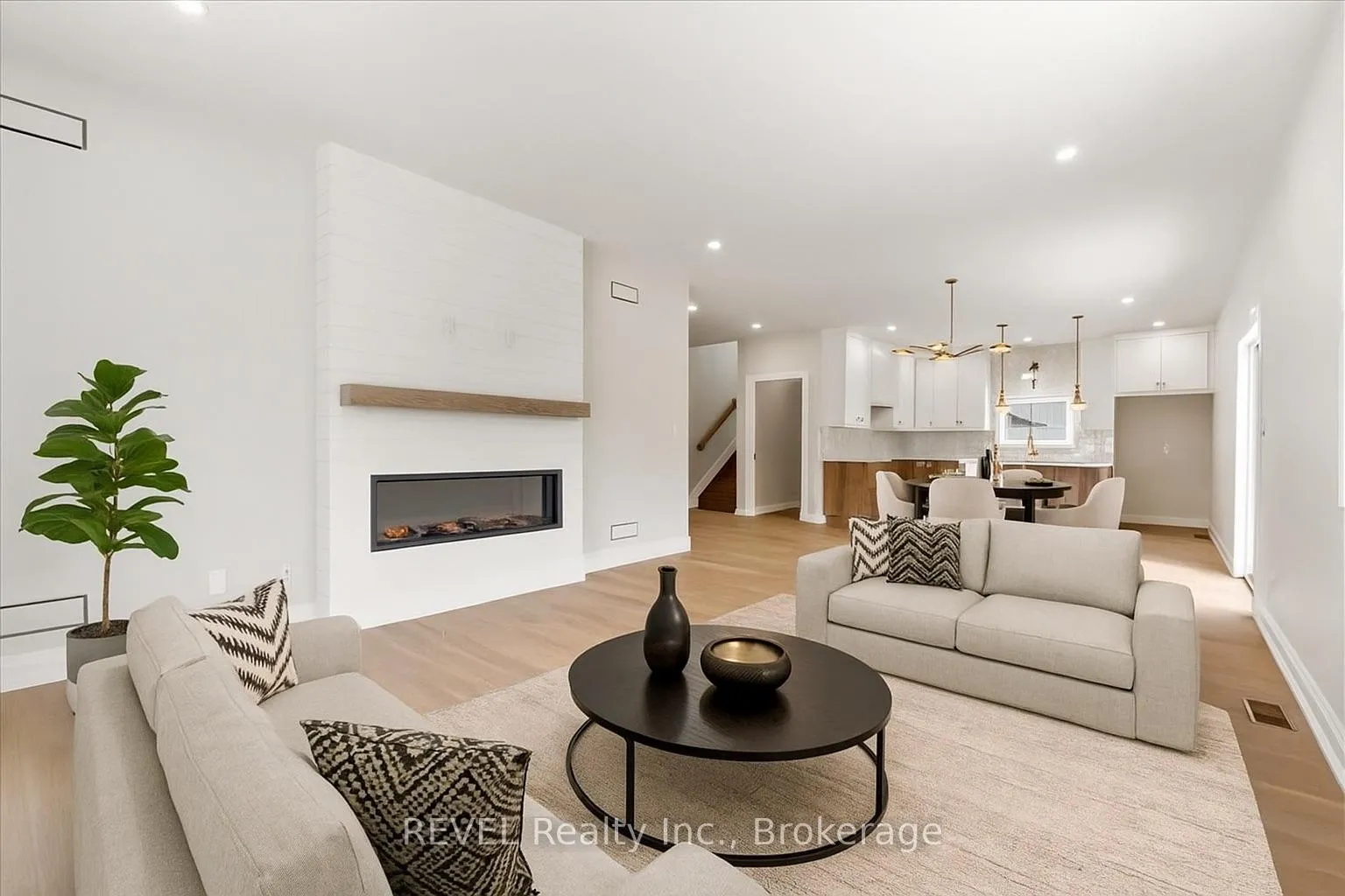 Photo 7 of 1 Elvira Way, Thorold, Rolling Meadows — HOMEH