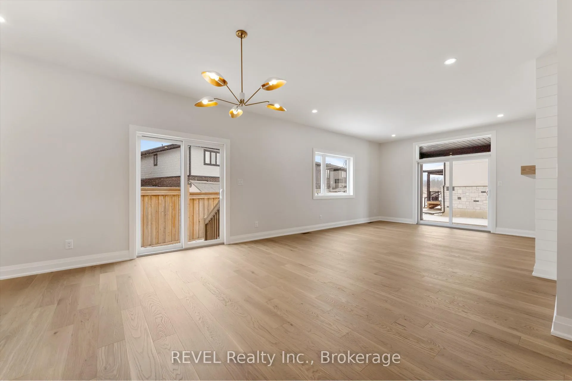 Photo 11 of 1 Elvira Way, Thorold, Rolling Meadows — HOMEH