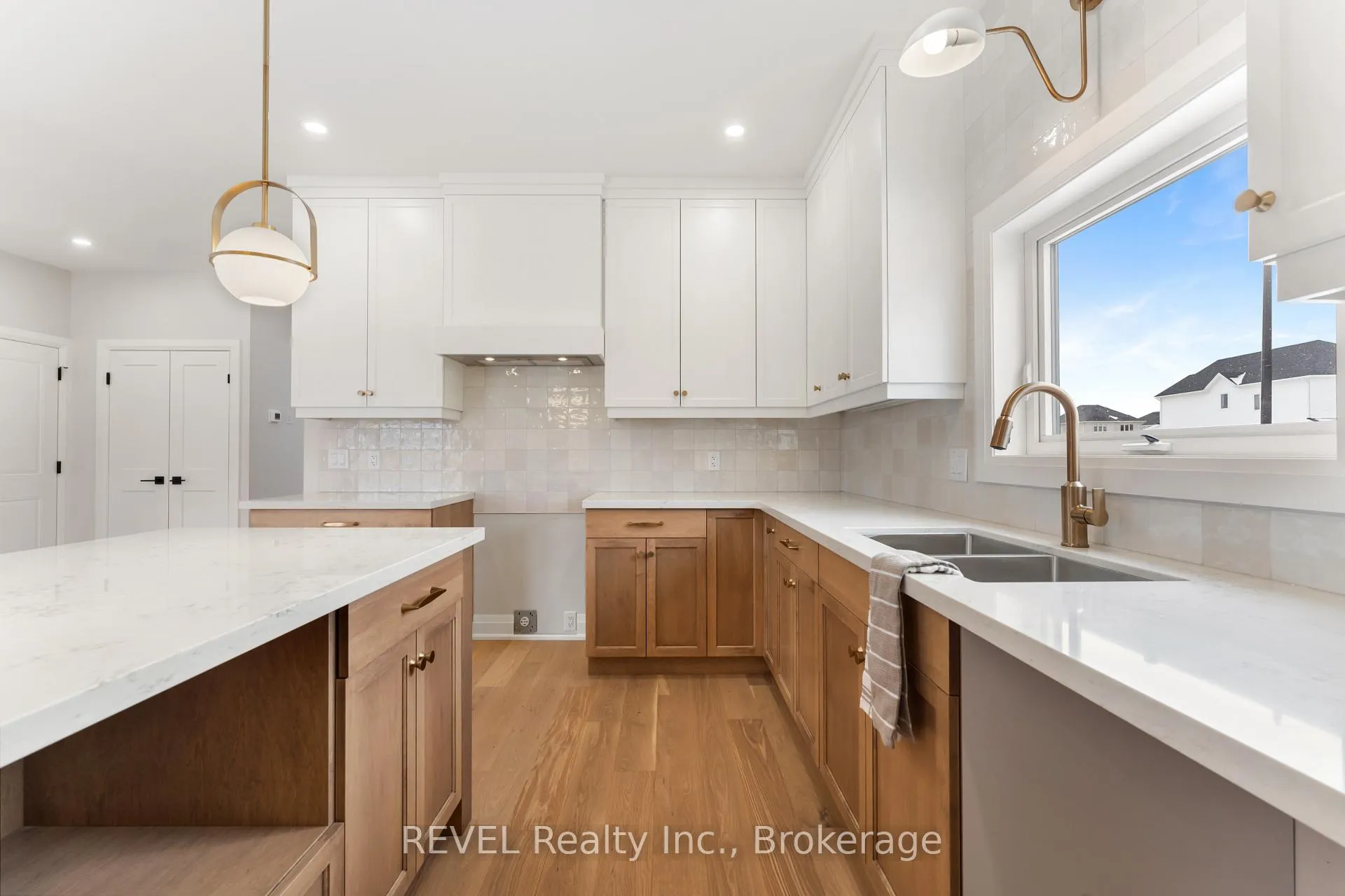 Photo 14 of 1 Elvira Way, Thorold, Rolling Meadows — HOMEH