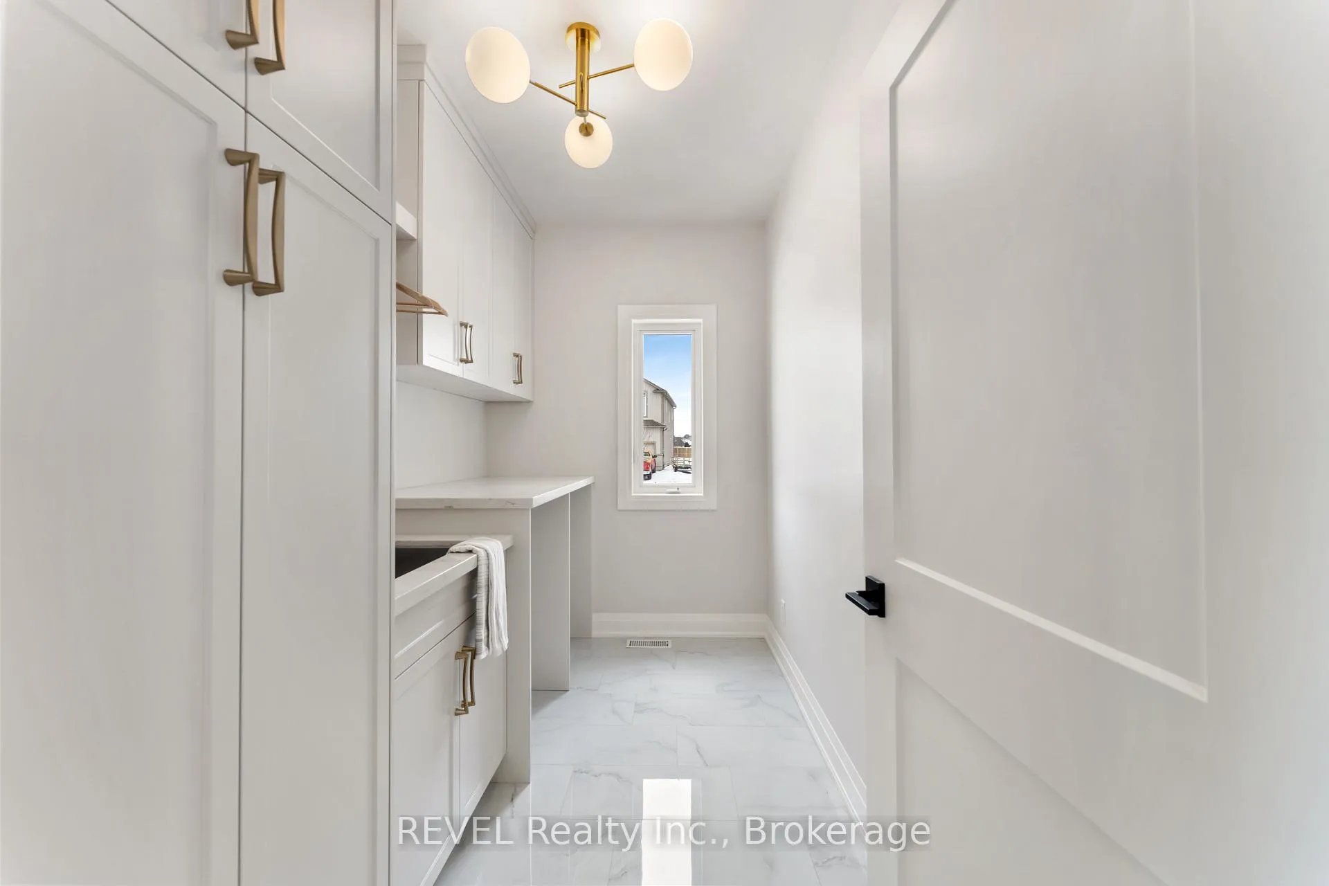 Photo 17 of 1 Elvira Way, Thorold, Rolling Meadows — HOMEH