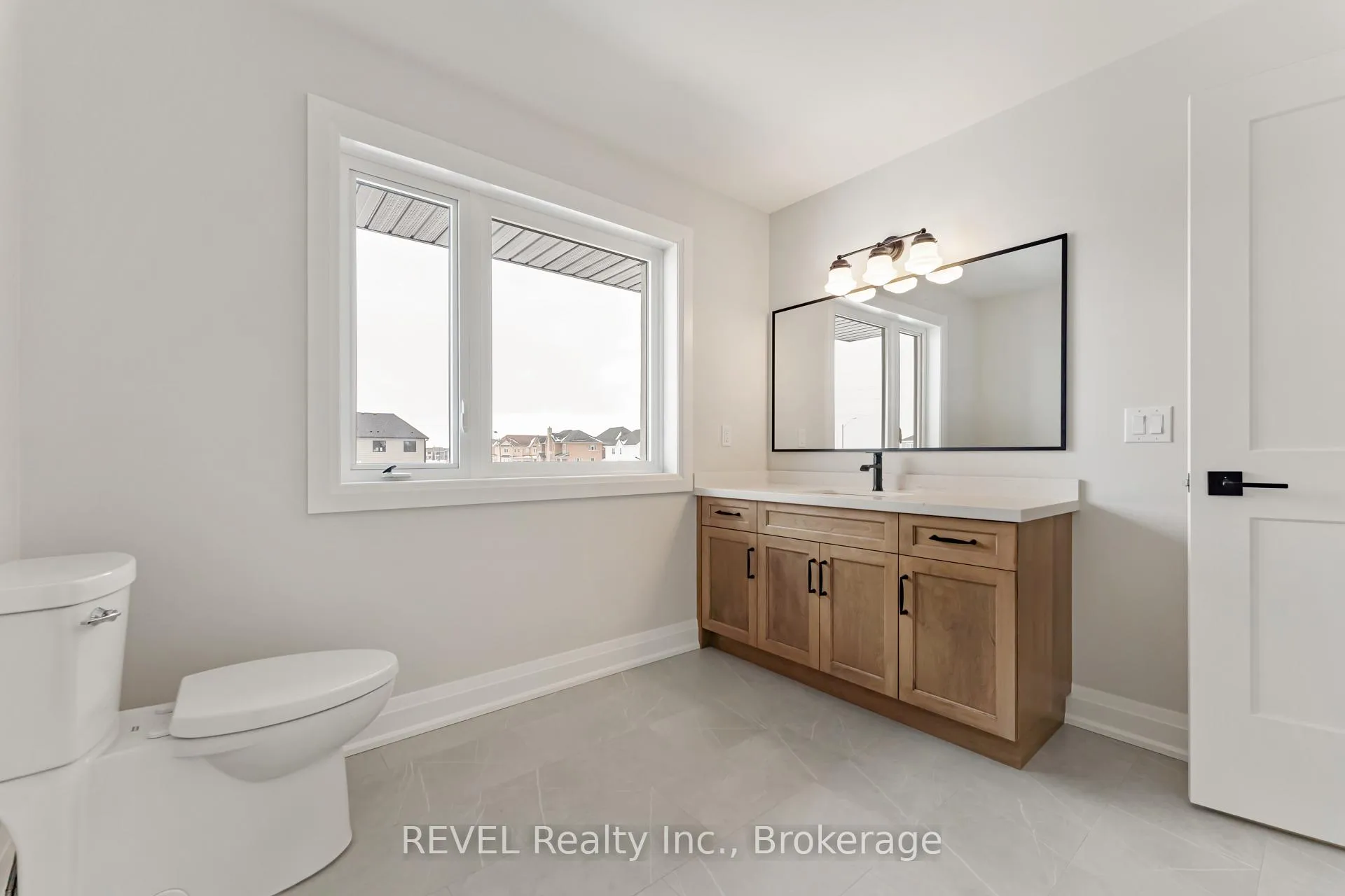 Photo 36 of 1 Elvira Way, Thorold, Rolling Meadows — HOMEH