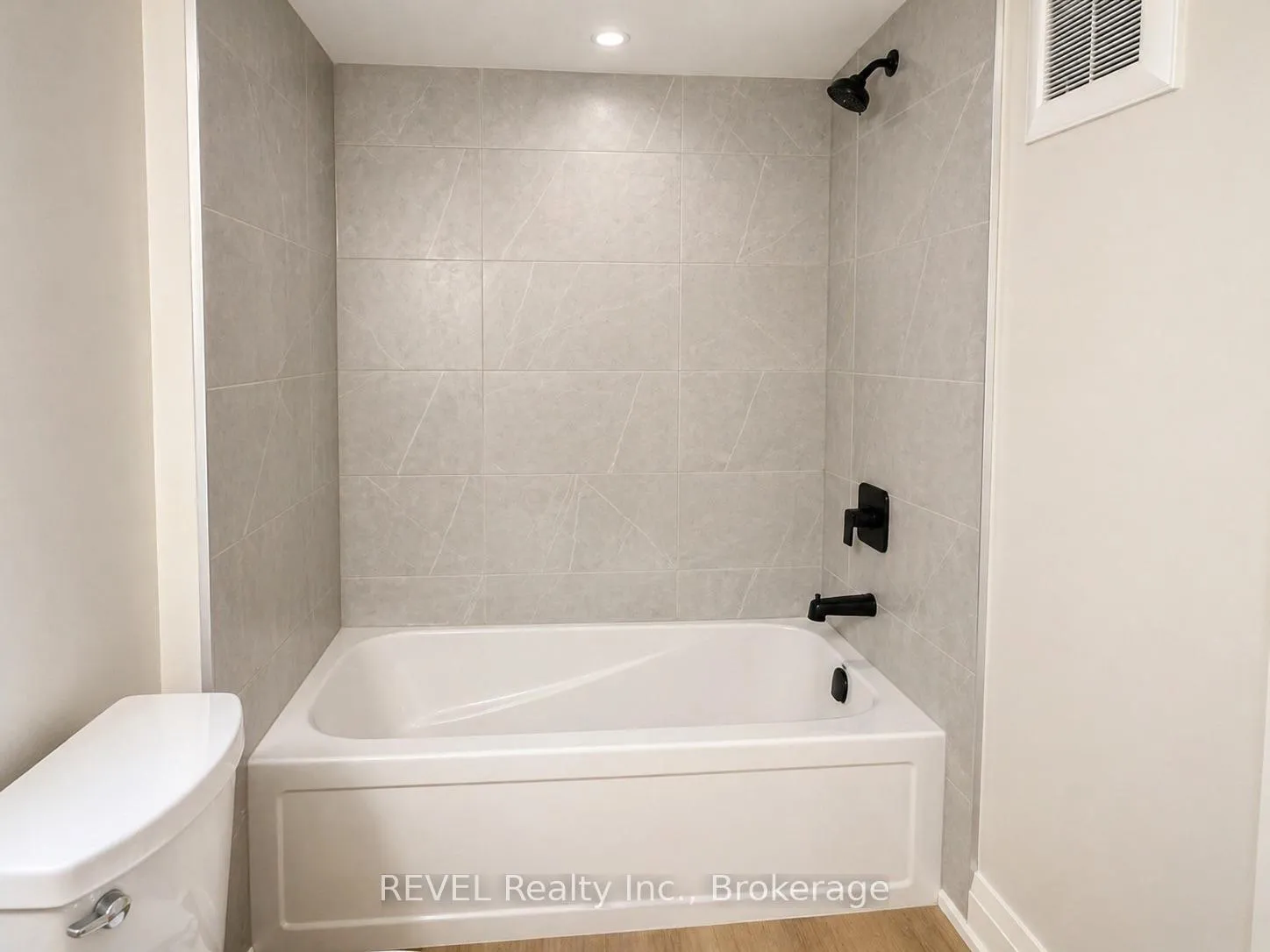 Photo 44 of 1 Elvira Way, Thorold, Rolling Meadows — HOMEH