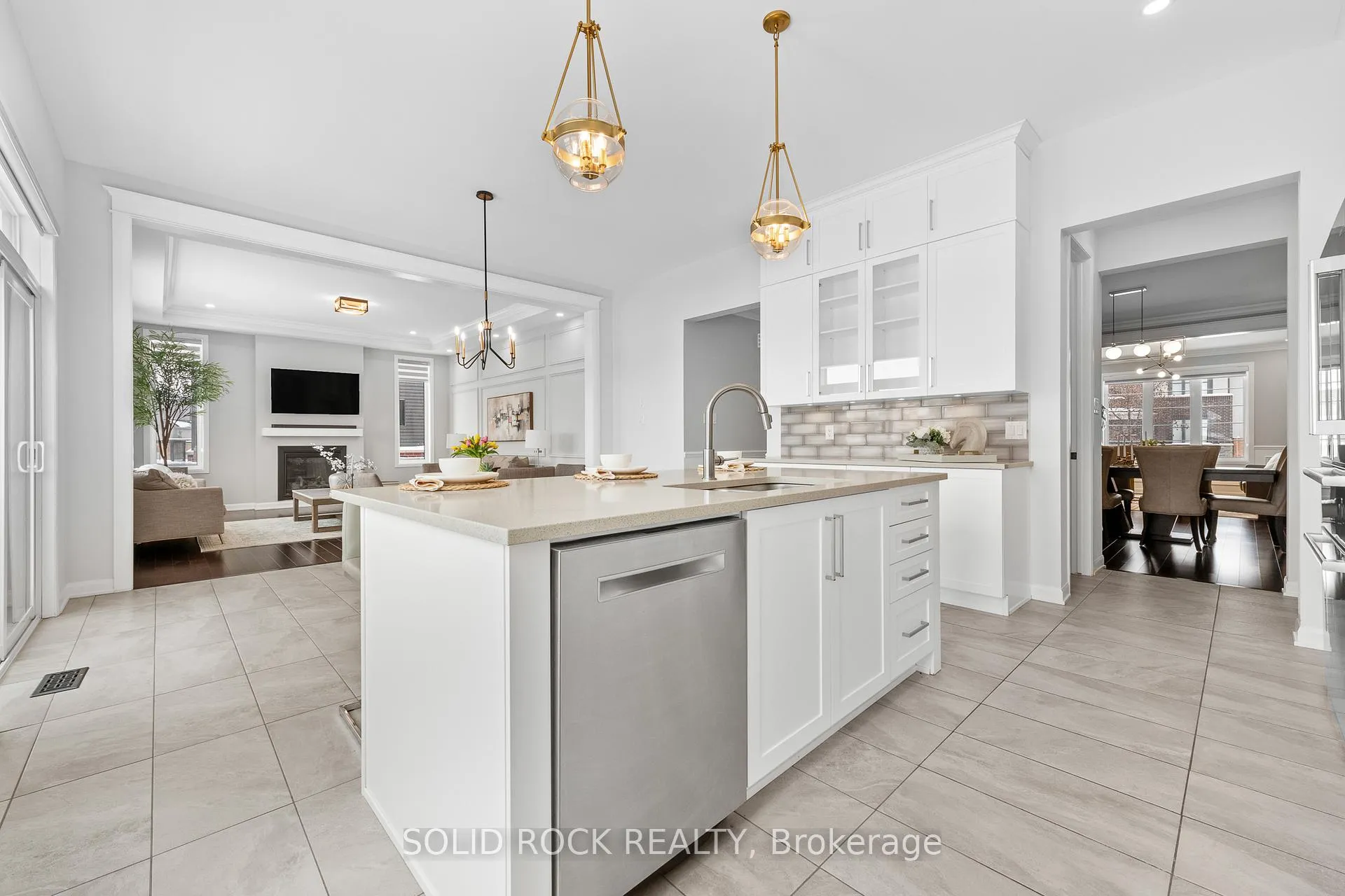 Photo 13 of 42 Conch Way, Ottawa, Mahogany Community — HOMEH