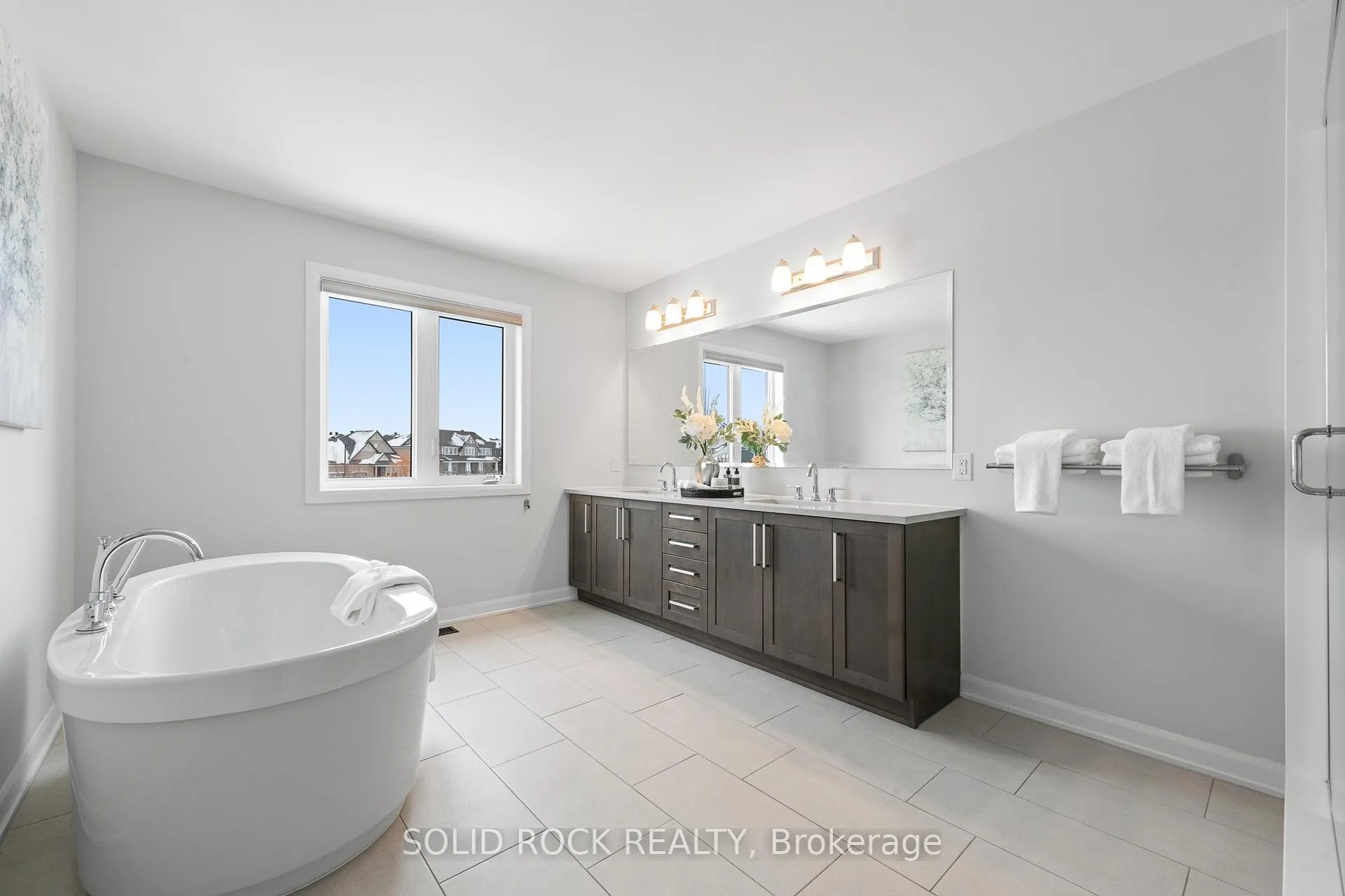 Photo 23 of 42 Conch Way, Ottawa, Mahogany Community — HOMEH
