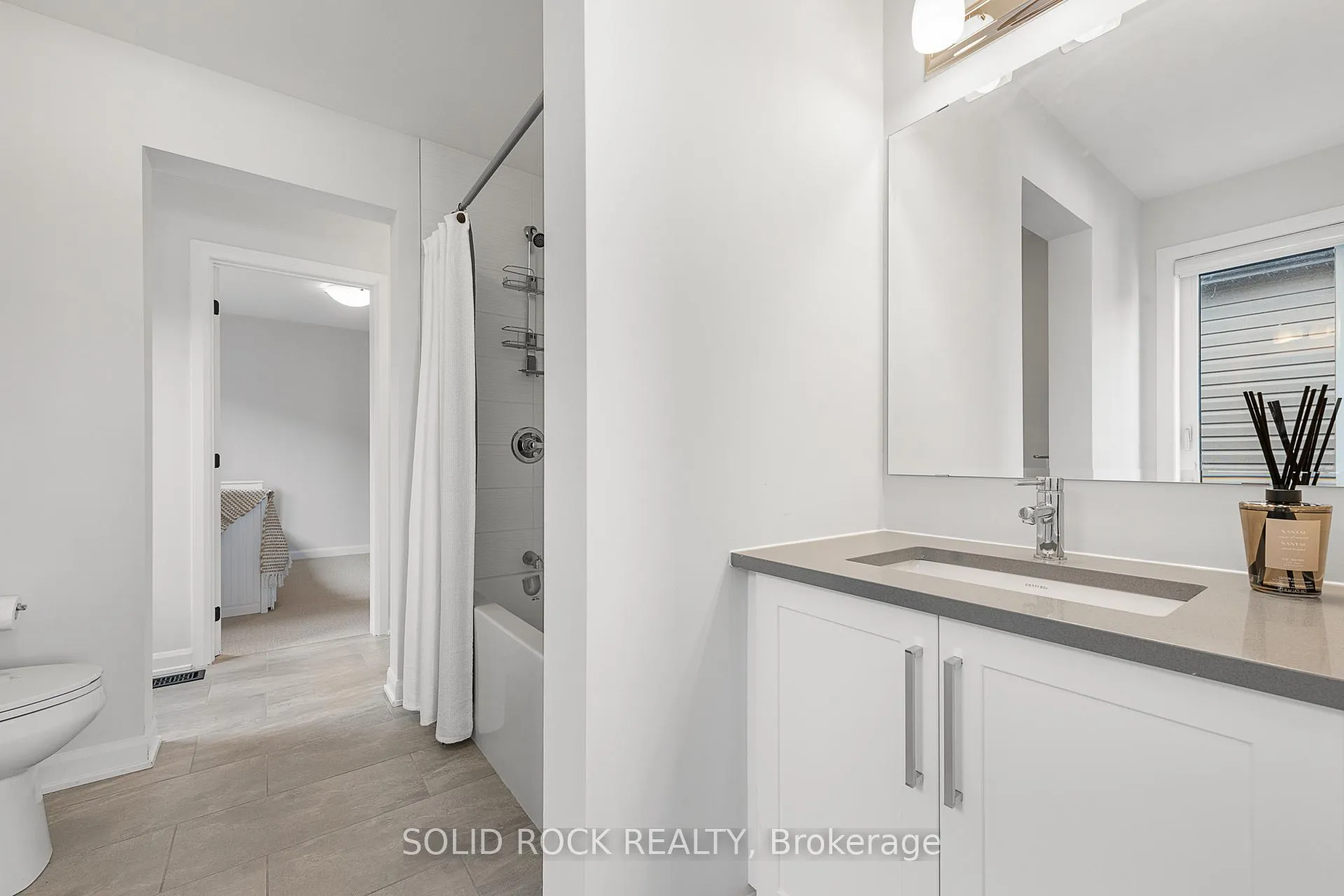 Photo 31 of 42 Conch Way, Ottawa, Mahogany Community — HOMEH
