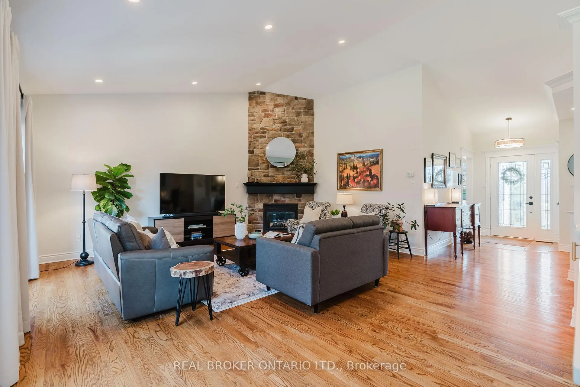 Photo 5 of 6767 Stanmore Street, Ottawa, Greely — HOMEH