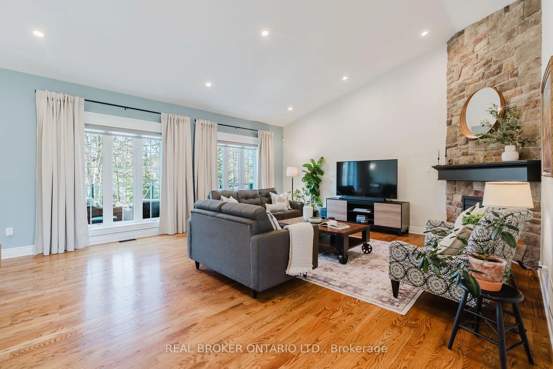 Photo 6 of 6767 Stanmore Street, Ottawa, Greely — HOMEH