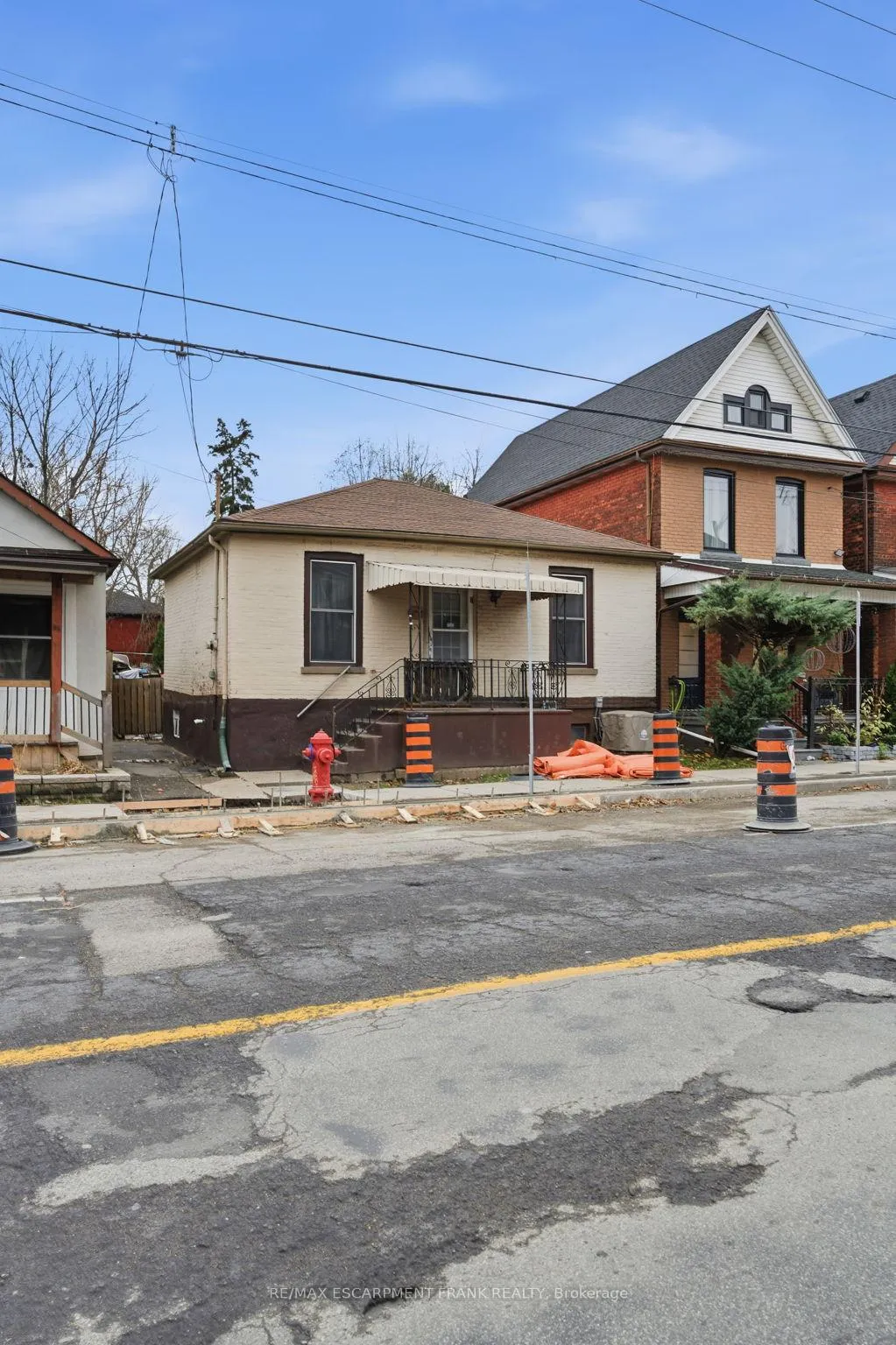 Photo 4 of 42 Burlington Street E, Hamilton, North End — HOMEH