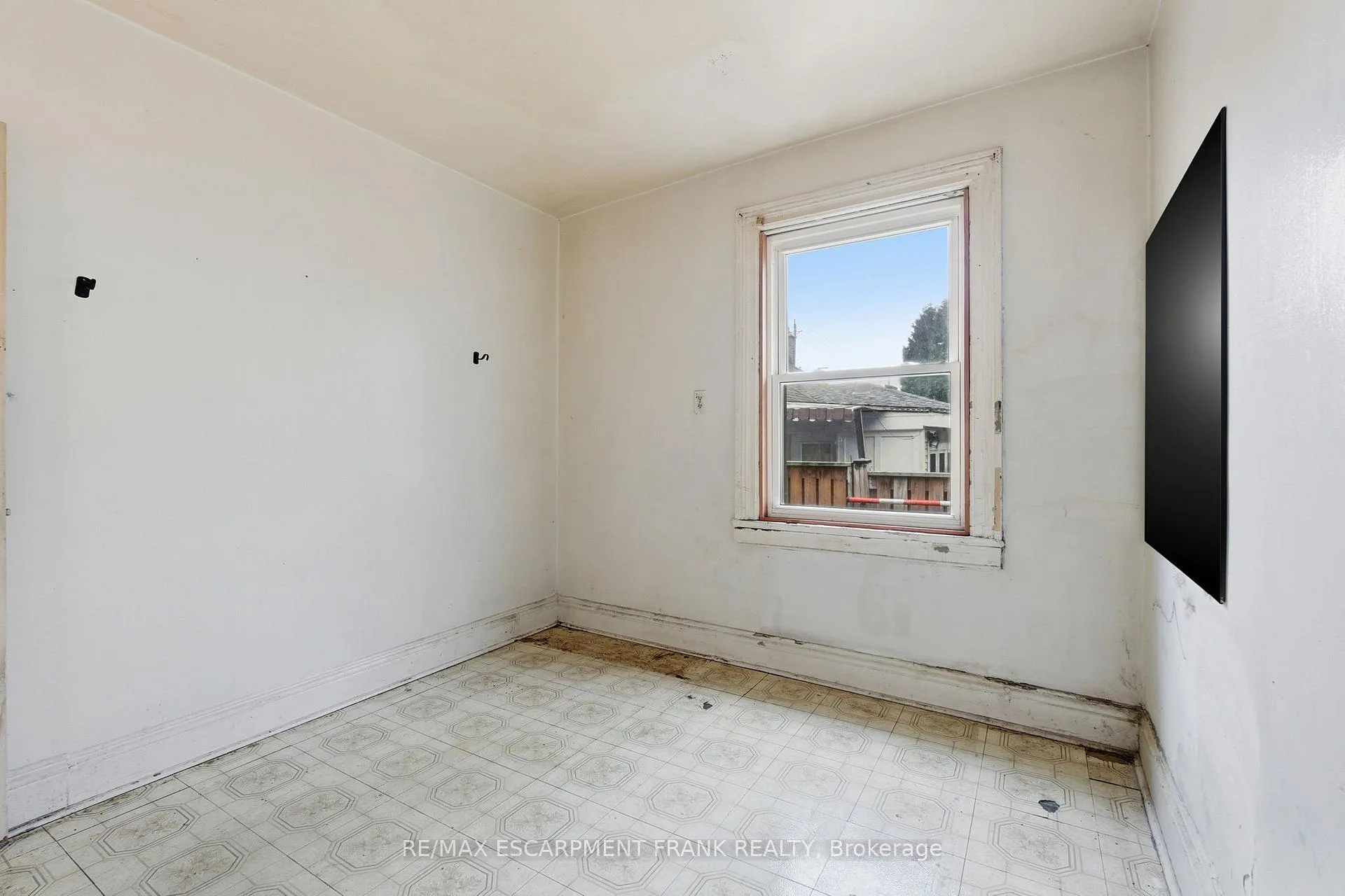 Photo 30 of 42 Burlington Street E, Hamilton, North End — HOMEH