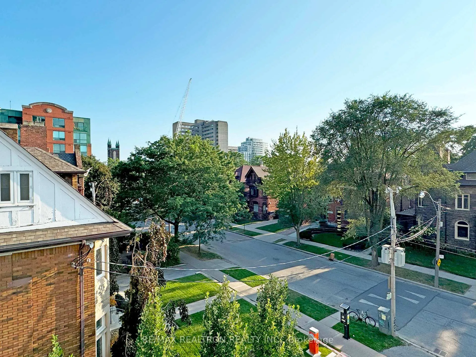 Photo 8 of Unit 904, 485 Huron Street, Toronto, The Annex — HOMEH
