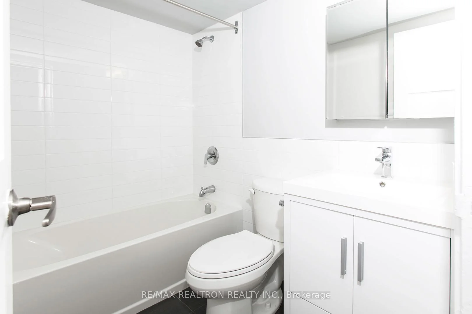Photo 29 of Unit 904, 485 Huron Street, Toronto, The Annex — HOMEH